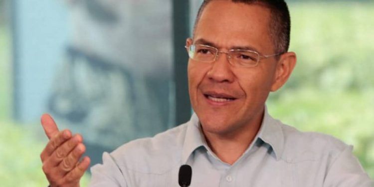Ernesto Villegas: Inces cometió un error al anunciar curso de reporteros