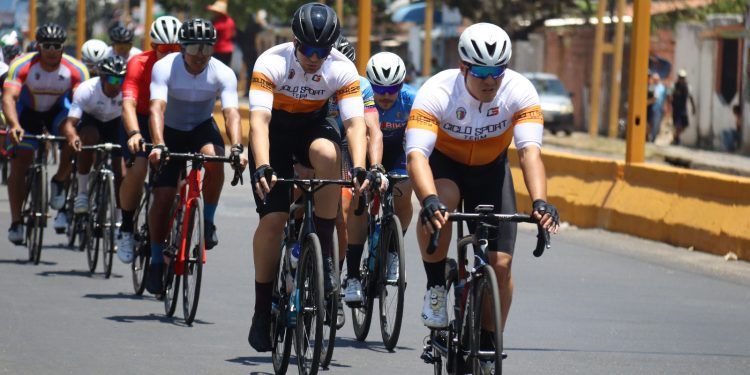 Carabobo: 360 pedalistas hicieron historia en el Clásico Ciclístico “Ciudad de Valencia”