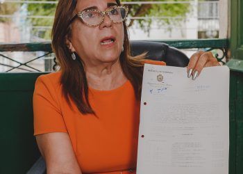 Zaida Vahlis: «No es el bloqueo, es el saqueo al erario público».