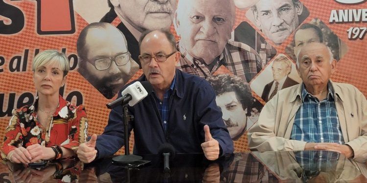 Felipe Mujica: “Echen el cuento completo” de presuntos hechos de corrupción