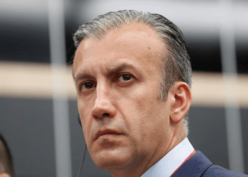 ARCHIVO - El ministro de Petróleo de Venezuela, Tareck el Aissami, durante el Foro Económico Internacional de San Petersburgo, en junio de 2019.