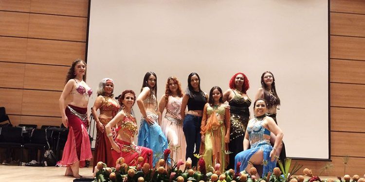 Colombia: Belly Dancers de la Academia de Danza Árabe Agnivy, protagonizaron un video en el Salón de Convenciones de Armenia