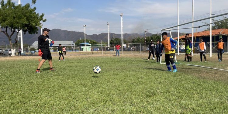 IAMDESANDI promovió clínica deportiva para guardametas