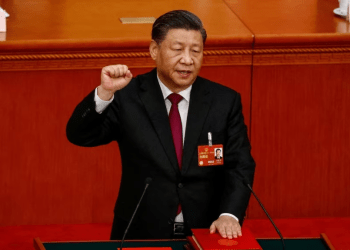 El presidente chino Xi Jinping durante una sesión de la Asamblea Popular Nacional de China, el viernes 10 de marzo de 2023, en el Gran Salón del Pueblo en Beijing.