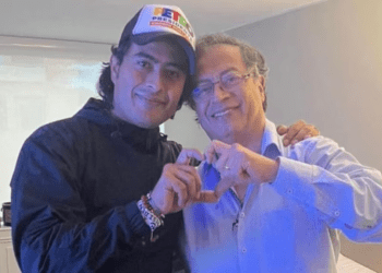 Nicolás Petro y su padre, el presidente Gustavo Petro. [Fotografía: Instagram de Nicolás Petro]