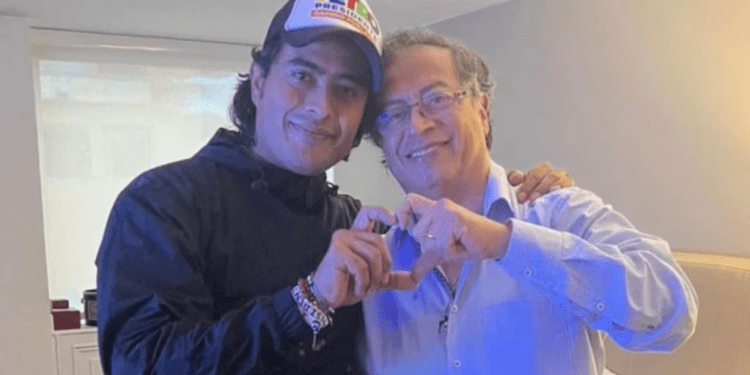 Nicolás Petro y su padre, el presidente Gustavo Petro. [Fotografía: Instagram de Nicolás Petro]