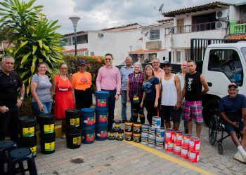 Carabobo: Alcaldía de San Diego entregó pinturas a comunidades