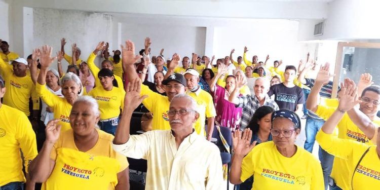 Puerto Cabello: Proyecto Venezuela juramentó coordinadores