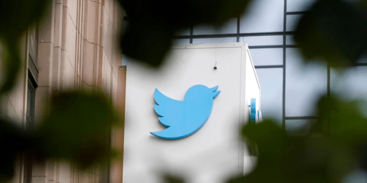 Twitter elimina etiquetas a los medios financiados por el gobierno