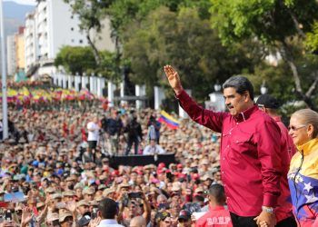 Maduro asoma la posibilidad de adelantar las elecciones presidenciales