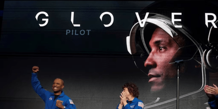 NASA: “Tenemos al primer afroamericano y a la primera mujer que van a dar la vuelta a la Luna”