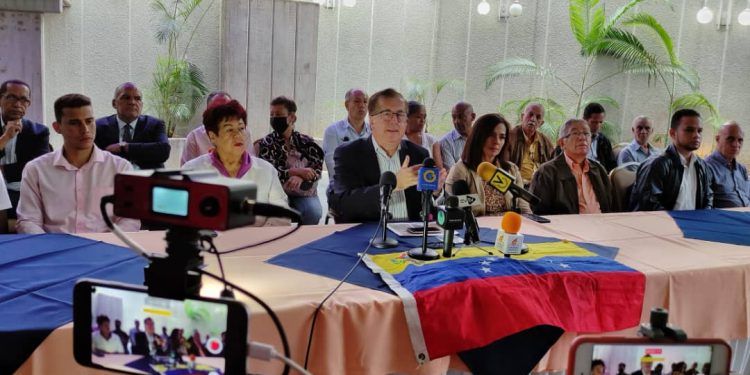 César Pérez Vivas pidió al ejecutivo derogar Ley Antibloqueo
