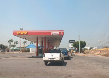 Carabobo: Usuarios reportan enormes colas para surtir gasolina en la entidad (+ Video)