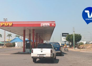 Carabobo: Usuarios reportan enormes colas para surtir gasolina en la entidad (+ Video)