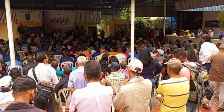 María Carolina Uzcátegui en Bolívar: “A mí no me interesa tener un candidato sino tener un presidente”