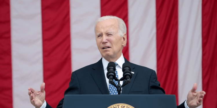 EEUU: Biden presidió conmemoración del Día de los Caídos, elogió el sacrificio de las tropas