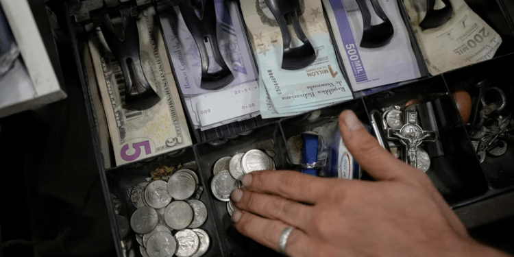 Venezuela entrará en recesión si no hay «una mejora importante” de su economía