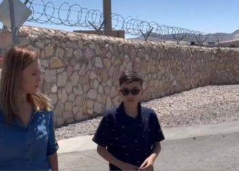Niño venezolano y su mamá se entregan al CBP luego de una travesía de ocho meses (Video)