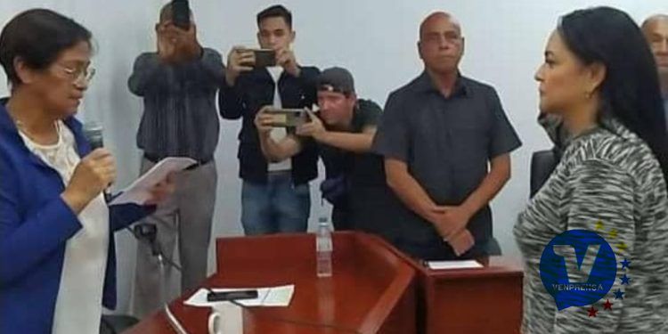 Anzoátegui: Juramentan a Lilys Osuna como alcaldesa tras destitución del alcalde Paraqueima
