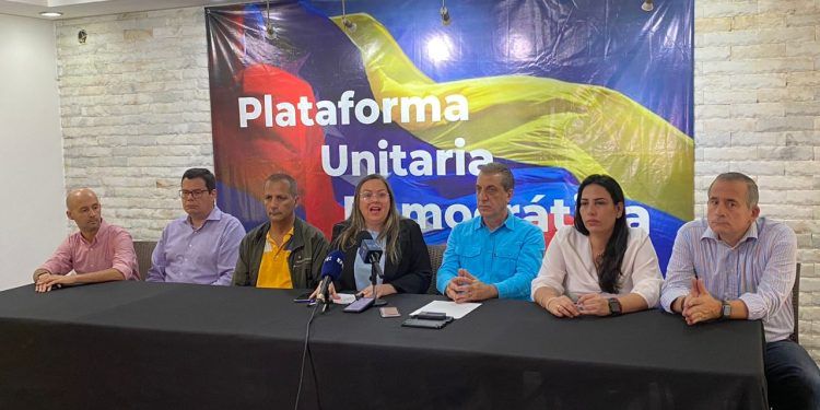 Plataforma Unitaria Democrática: Es una «burla» de Maduro hacia los trabajadores venezolanos lo decretado