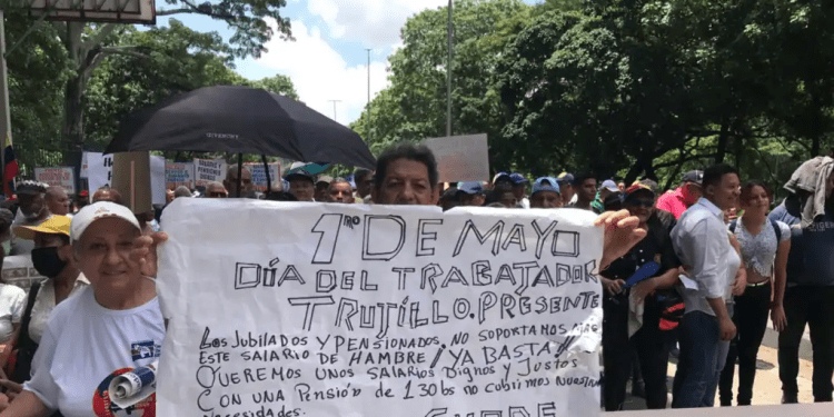 Maduro decretó ajuste en bonificaciones, pero no hubo aumento salarial en Venezuela