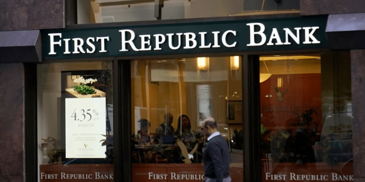 EEUU interviene First Republic Bank y lo vende a JPMorgan Chase
