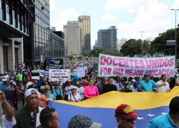 UNIDAD VENEZUELA: Multitudinaria marcha sirvió para unir a los venezolanos este 1 de mayo en una sola voz: Exigieron salarios dignos (+ imágenes)