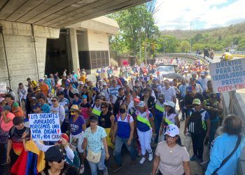 UNIDAD VENEZUELA: Multitudinaria marcha sirvió para unir a los venezolanos este 1 de mayo en una sola voz: Exigieron salarios dignos (+ imágenes)