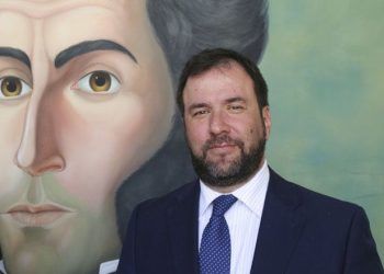 Canciller Yván Gil solicitó respeto de DDHH a migrantes en frontera entre Perú y Chile