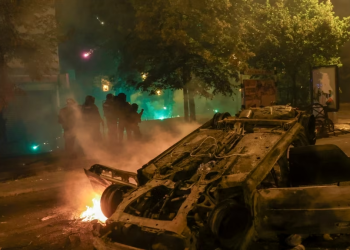 Francia: Despliegan a miles de policías para controlar descontento tras muerte de adolescente (+ Videos)