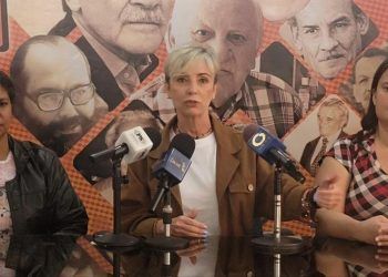 MAS: “Urge el reencuentro del campo democrático”