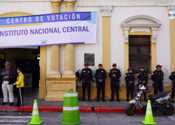 Guatemala:  Cierran las urnas, se espera segunda vuelta de elecciones en agosto (+ Videos)