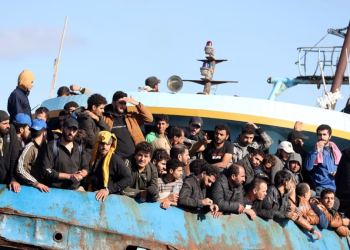 Decenas se ahogan en el naufragio de inmigrantes más mortífero frente a Grecia este año