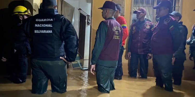 Guanare bajo las aguas tras fuertes lluvias