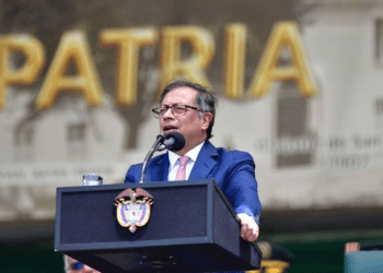 Colombia: Petro aparta a dos funcionarios cercanos tras escándalo de interceptaciones y abuso de poder