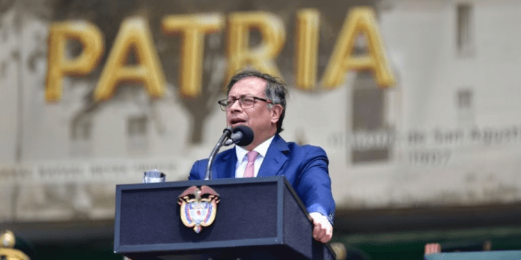 Colombia: Petro aparta a dos funcionarios cercanos tras escándalo de interceptaciones y abuso de poder