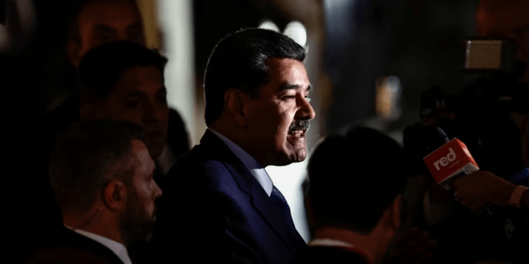Estancamiento de negociaciones y falta de presión: expertos aseguran que Maduro parece «cómodo» en el poder