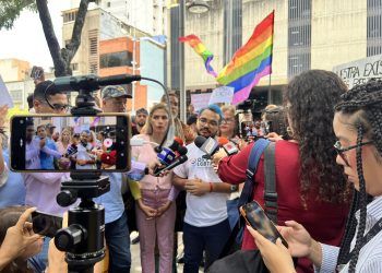 Caracas: Protestan contra la «política de persecución» a la comunidad LGBTI (Video)