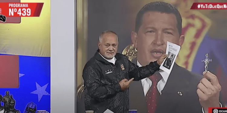 Diosdado Cabello, emite comentarios contra el cantante puertorriqueño, Luis Fonsi, durante un programa. [Captura de pantalla]