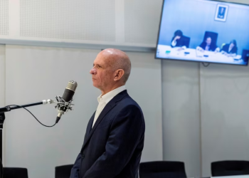 ARCHIVO: El exjefe de inteligencia de Venezuela Hugo Carvajal durante su audiencia de extradición en Madrid, España, el 12 de septiembre de 2019.