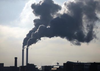 Aires tóxicos: El 40% de los latinos en EEUU viven en áreas con peligro de contaminación ambiental (+ Video)