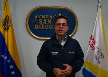 Alcalde León Jurado en mensaje de salutación felicitó al cuerpo policial de San Diego
