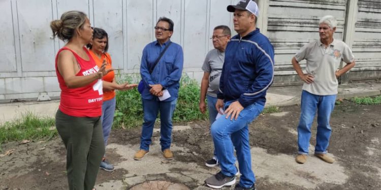 Carabobo: Vecinos del sector Los Merecures de Yagua, denuncian bote de Aguas Negras desde hace meses