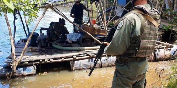 Bolívar: FANB destruyó nueve balsas mineras en la entidad (+ Imágenes)