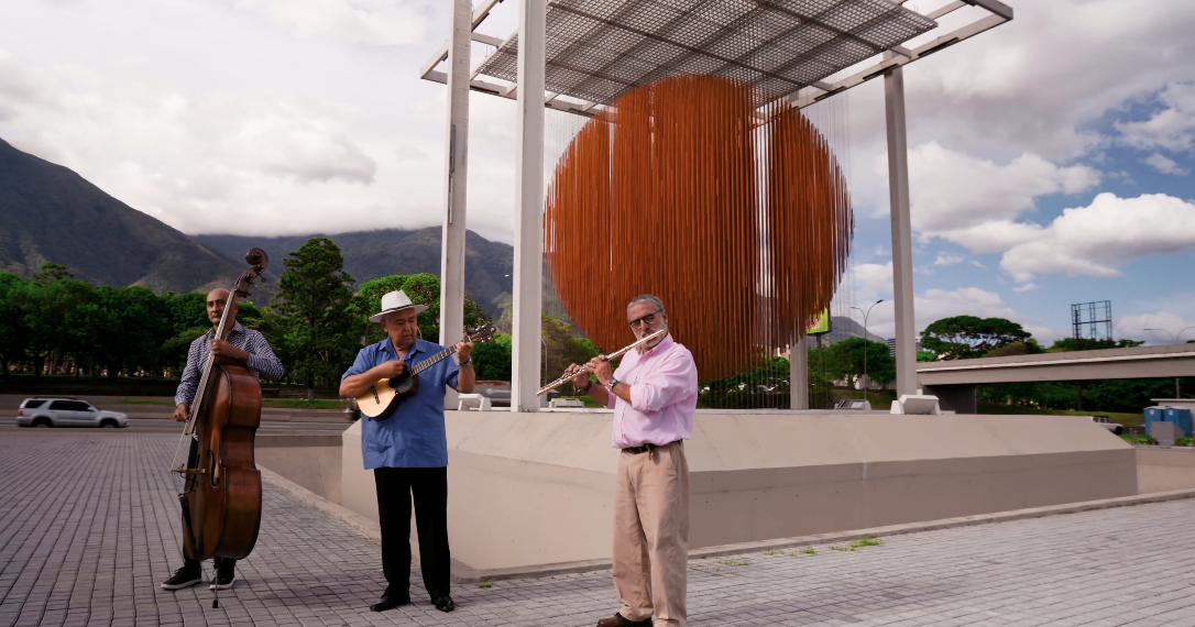Ensamble Gurrufío-Jesús Soto