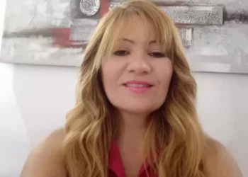 Fabiola D´ Velosa, destacada periodista carabobeña requiere apoyo para procedimiento quirúrjico