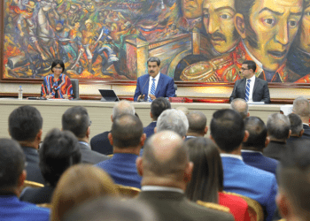Maduro firmó decreto de activación de Zonas Económicas Especiales