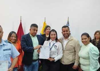Concejo de Naguanagua rindió homenaje a funcionarios policiales
