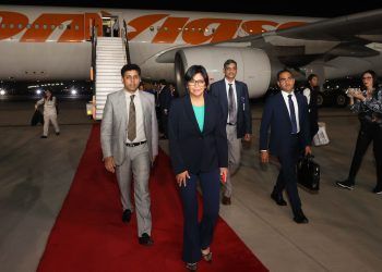 India: Delcy Rodríguez arribó a Nueva Delhi para participar en cónclave indust