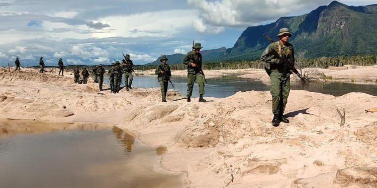 Amazonas: FANB han expulsado a 7 mil 600 mineros ilegales